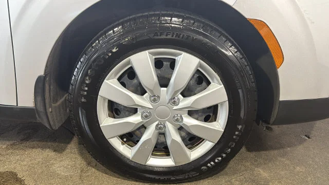 Used 2020 Silver Kia LX image 9
