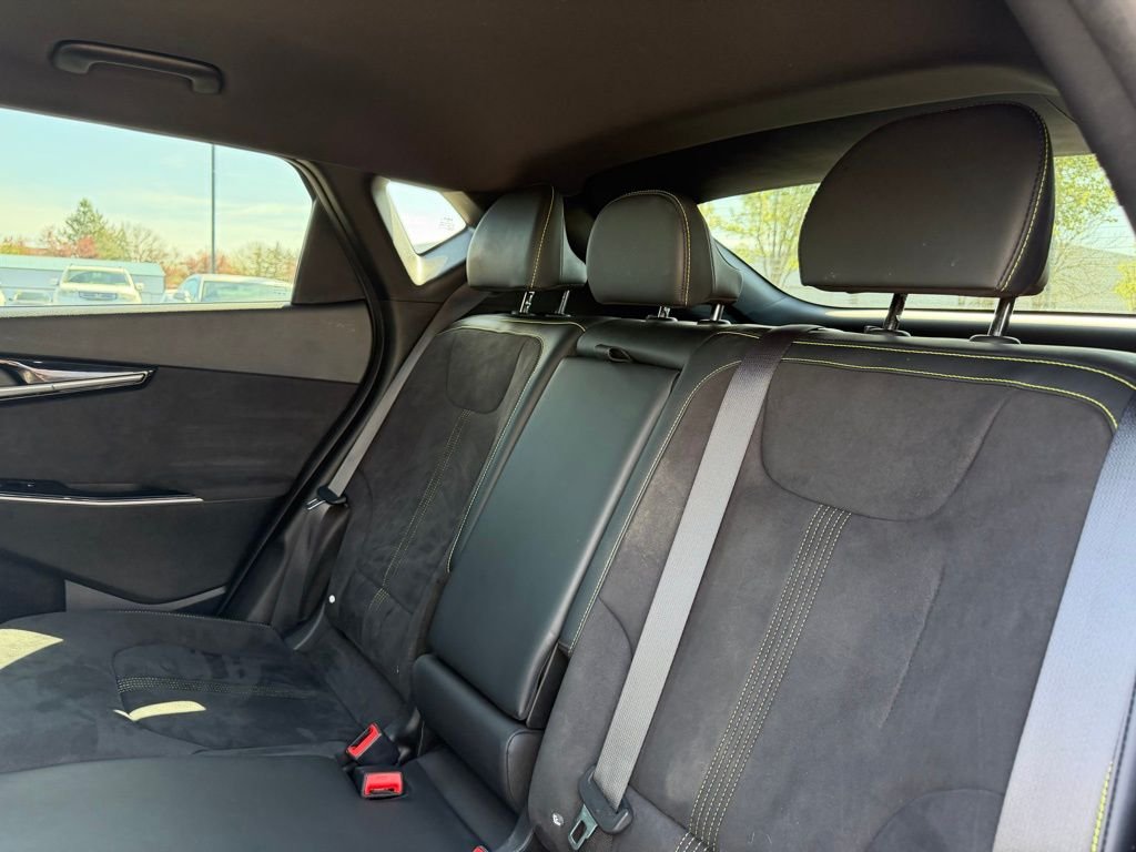 Used 2024 Snow White Pearl Kia GT image 30