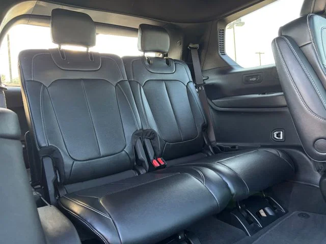 Used 2024 Silver Jeep Limited image 12