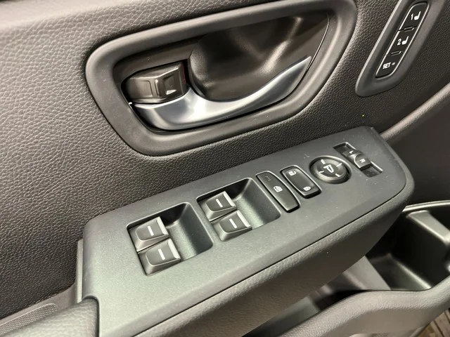 New 2026 Sonic Gray Pearl Honda EX-L image 13