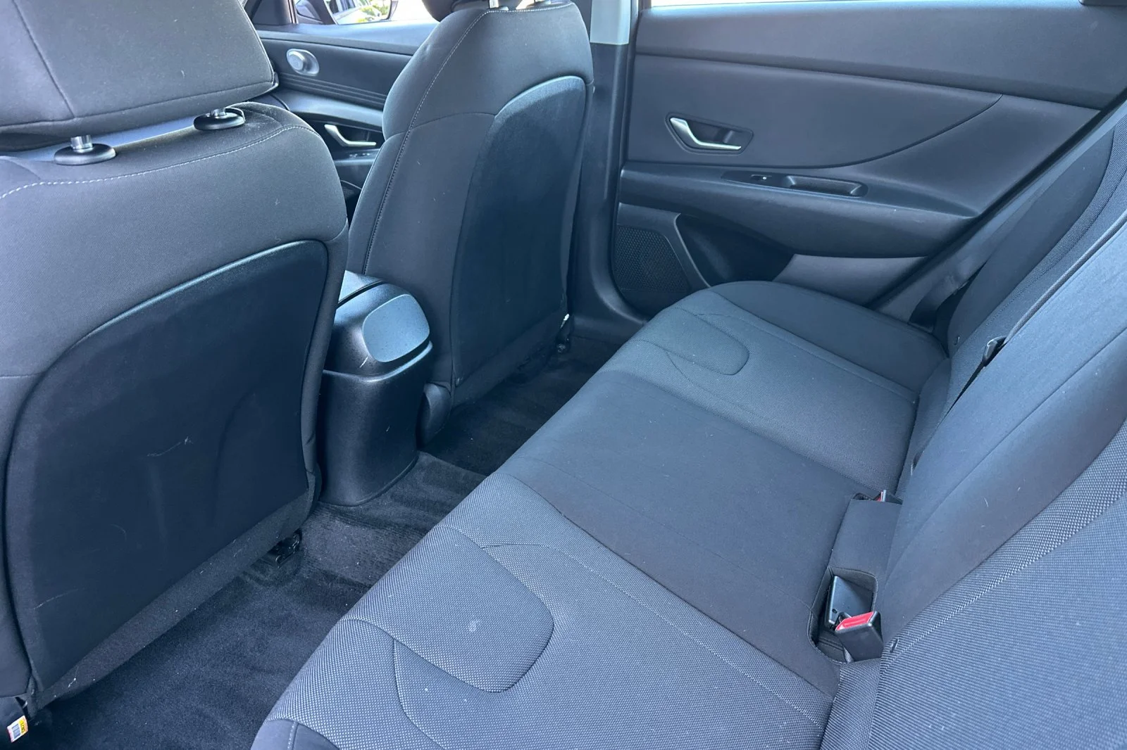 Used 2022 Phantom Black Hyundai SE image 12