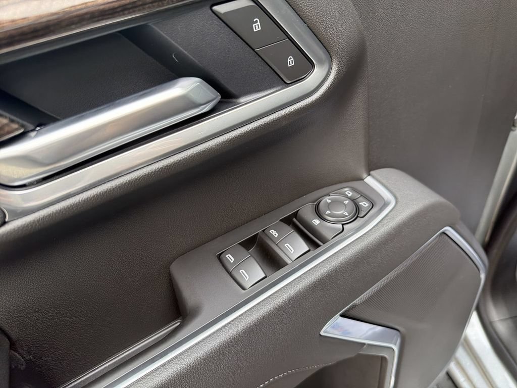 New 2026 Sterling Gray Metallic Chevrolet LT image 23