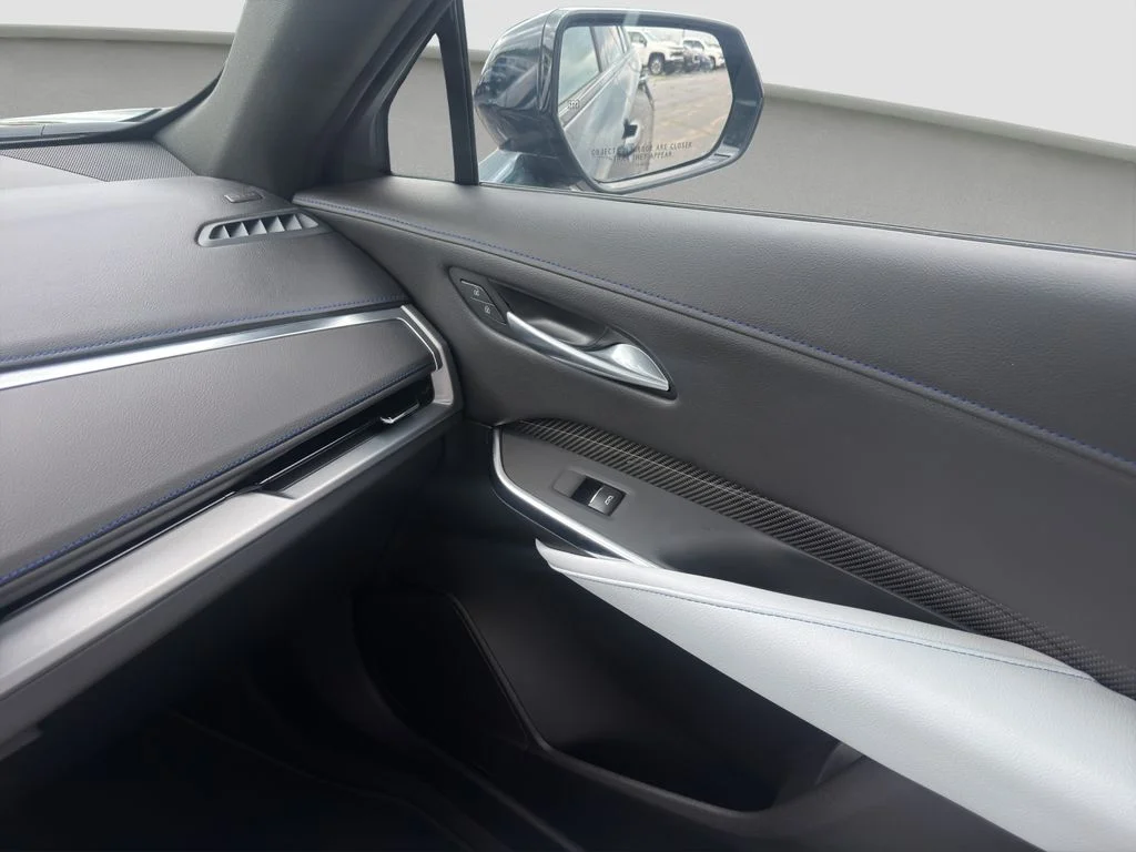 2025 Cadillac XT4 Sport - Photo 17