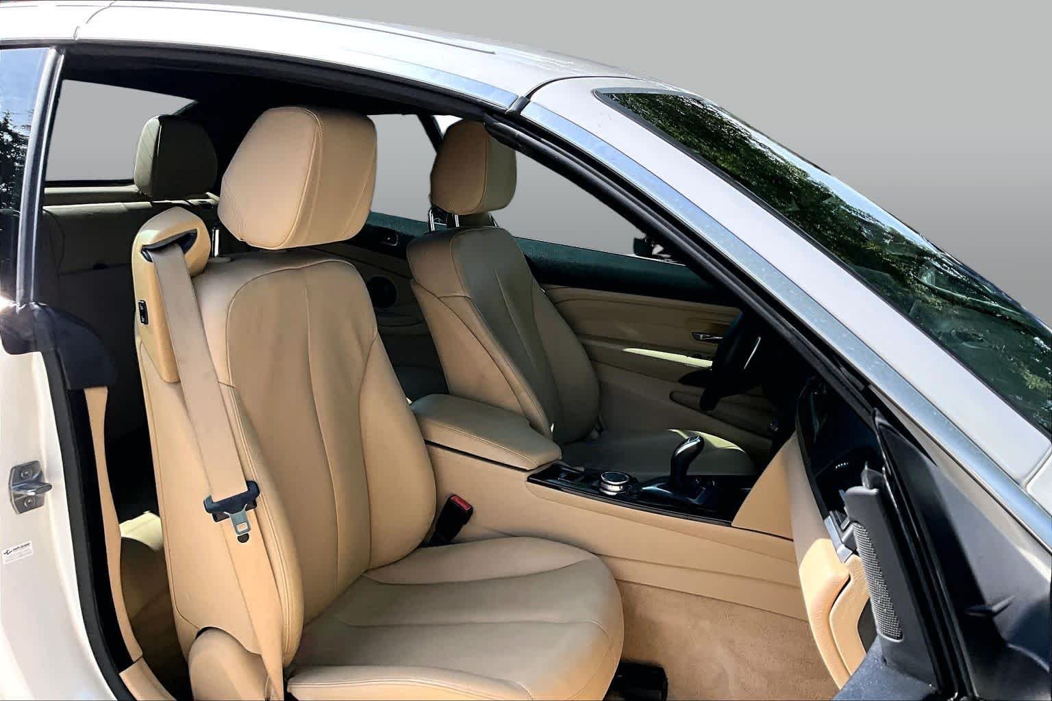 Used 2015 Alpine White BMW 428i image 9