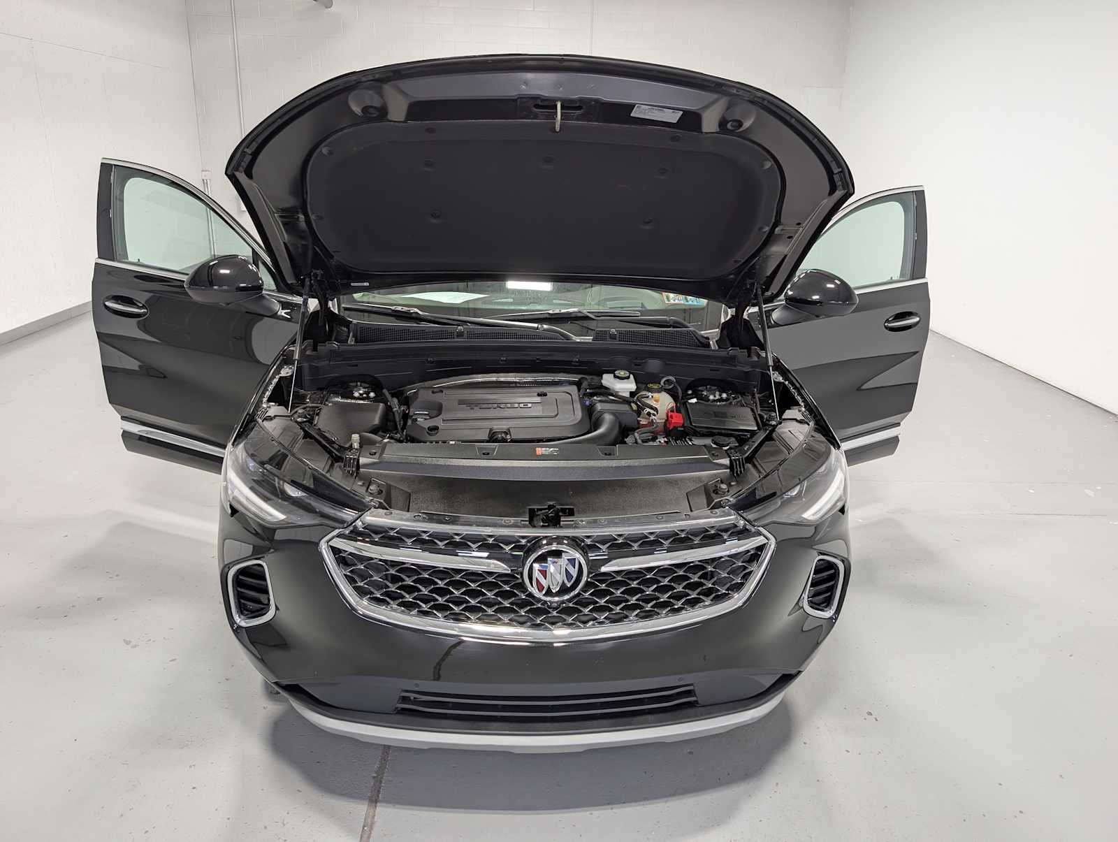 Used 2023 Ebony Twilight Metallic Buick Avenir image 11