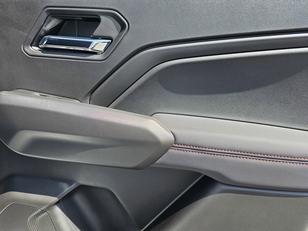 2026 Chevrolet Colorado Z71 - Photo 13