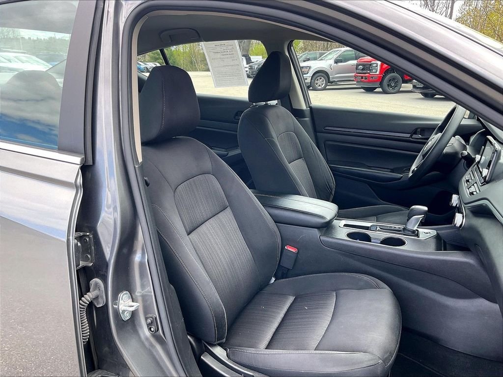 Used 2024 Gun Metallic Nissan 2.5 S image 10