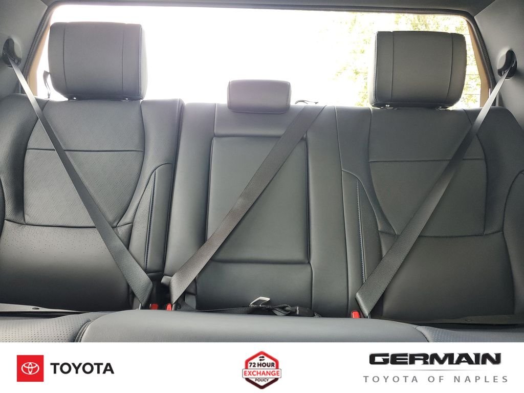 New 2026 Magnetic Gray Metallic Toyota  Platinum image 27
