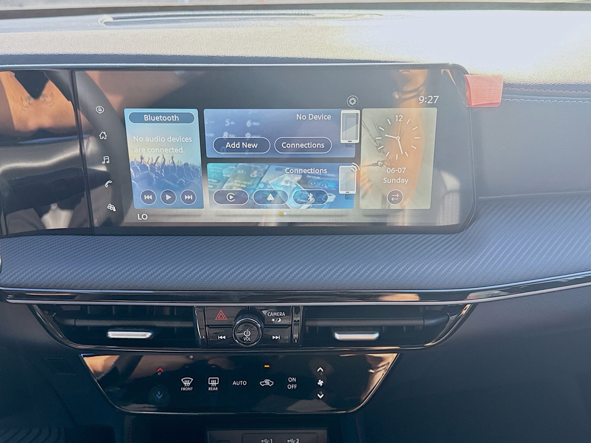 Used 2025 Aspen White Tricoat Nissan SR image 12
