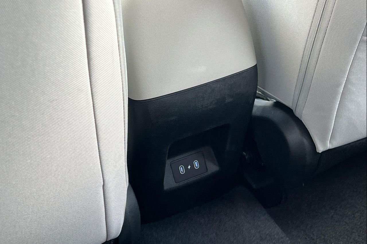 New 2026 Green Hyundai SE AWD image 15