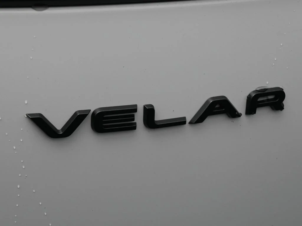Certified Used 2026 White Land Rover Dynamic SE image 8