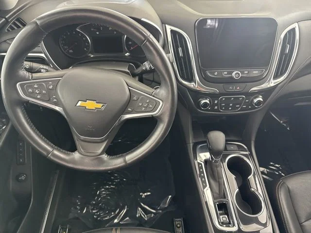 Used 2022 Gray Chevrolet Premier image 22