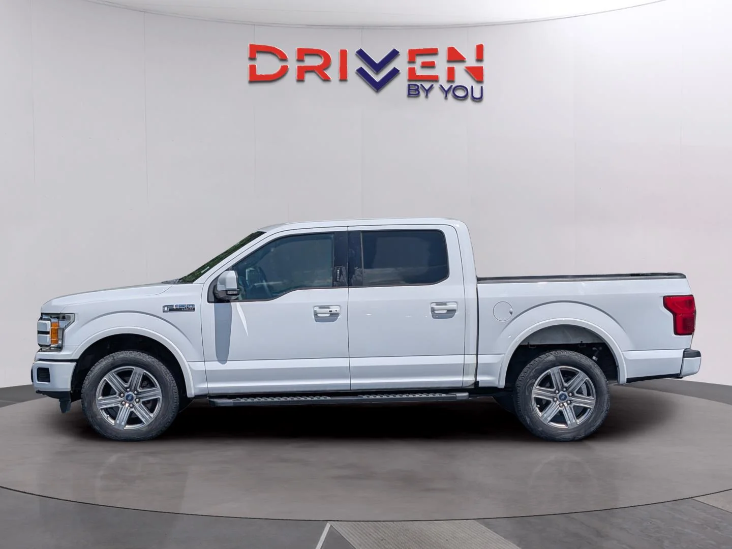 Used 2018 Oxford White Ford LARIAT image 2