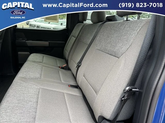 Used 2025 Blue Ford XLT image 18