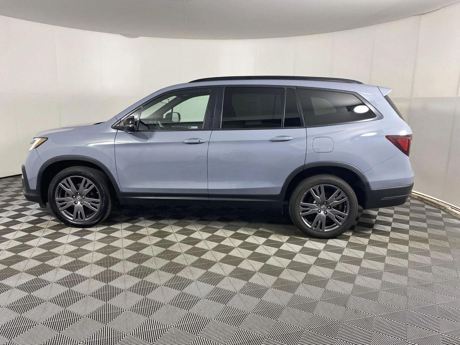 Used 2022 Sonic Gray Pearl Honda Sport image 4