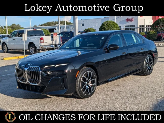 2023 BMW 7 Series 740i