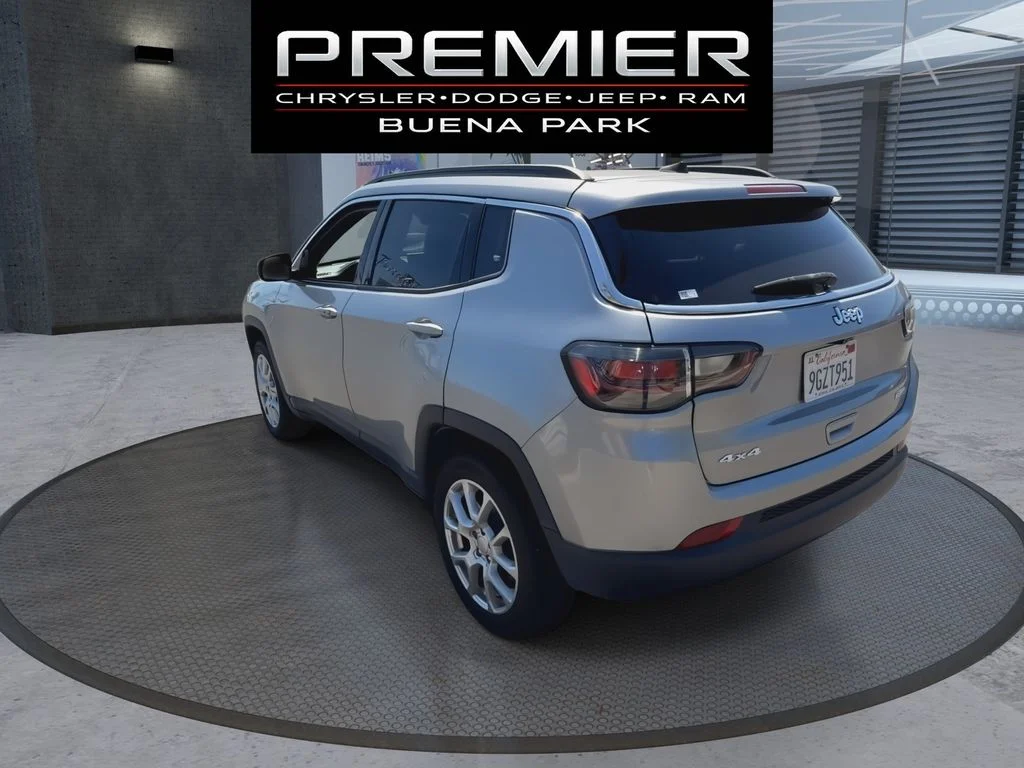 Certified Used 2023 Silver Jeep Latitude Lux image 6