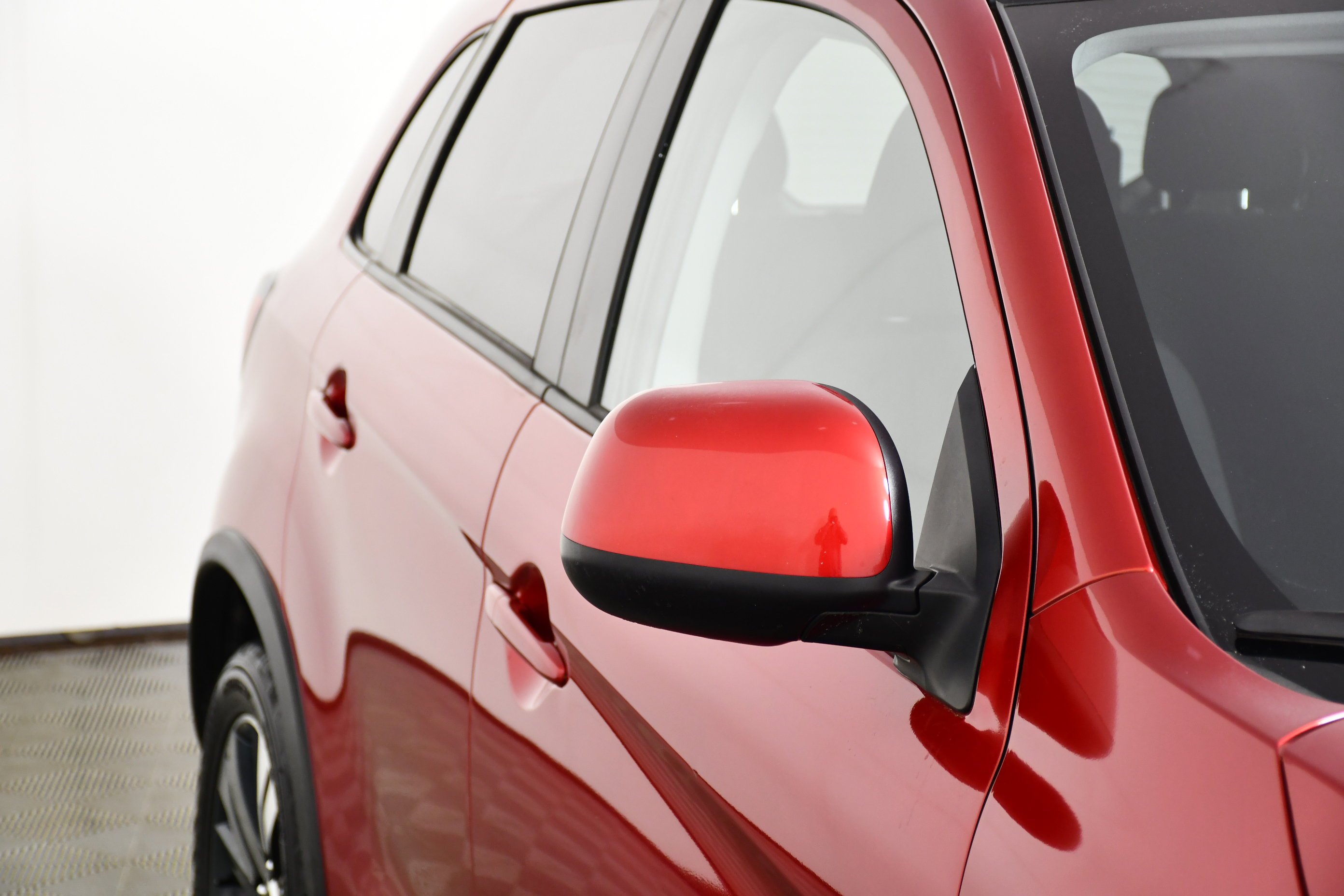 Certified Used 2024 Gray Mitsubishi ES image 14