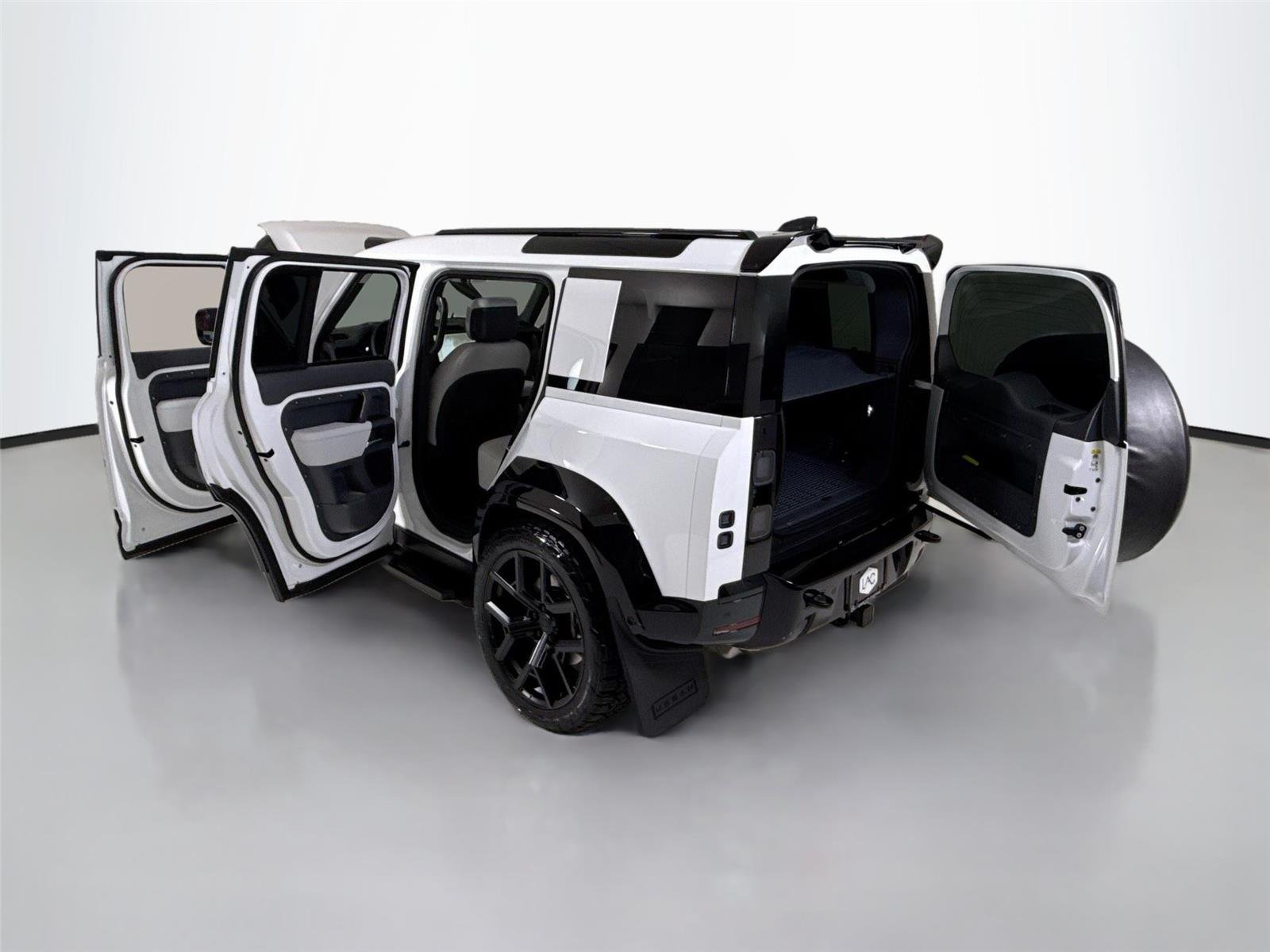 Used 2026 Fuji White Land Rover X-Dynamic SE | Urban Widetrack Build image 40