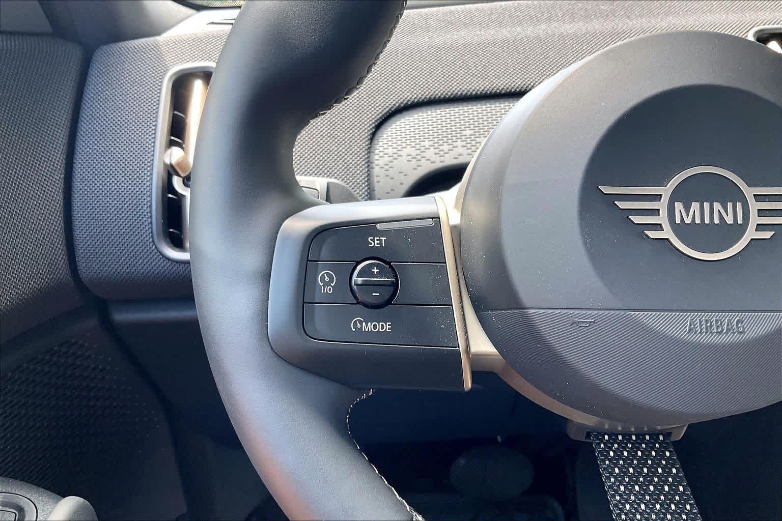2025 MINI Countryman S - Photo 25