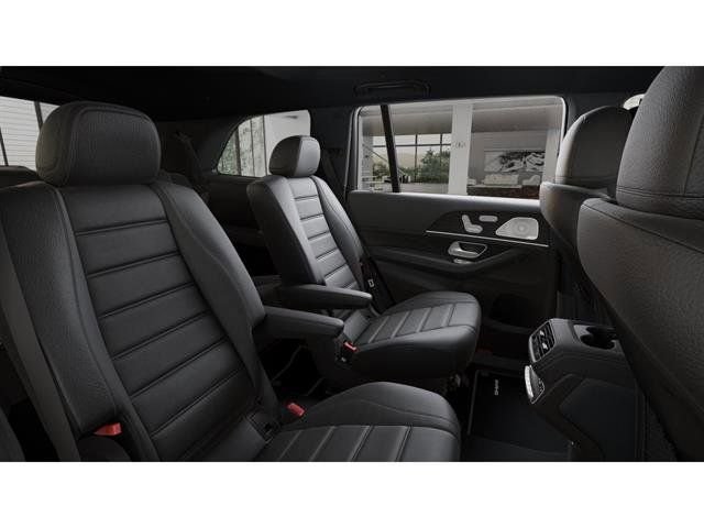 New 2026 MANUFAKTUR Silicon Grey Mercedes-Benz GLS 450 image 5