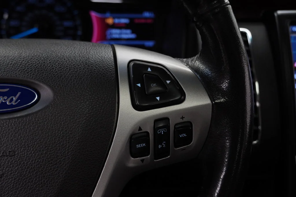 Used 2013 Gray Ford Limited image 33
