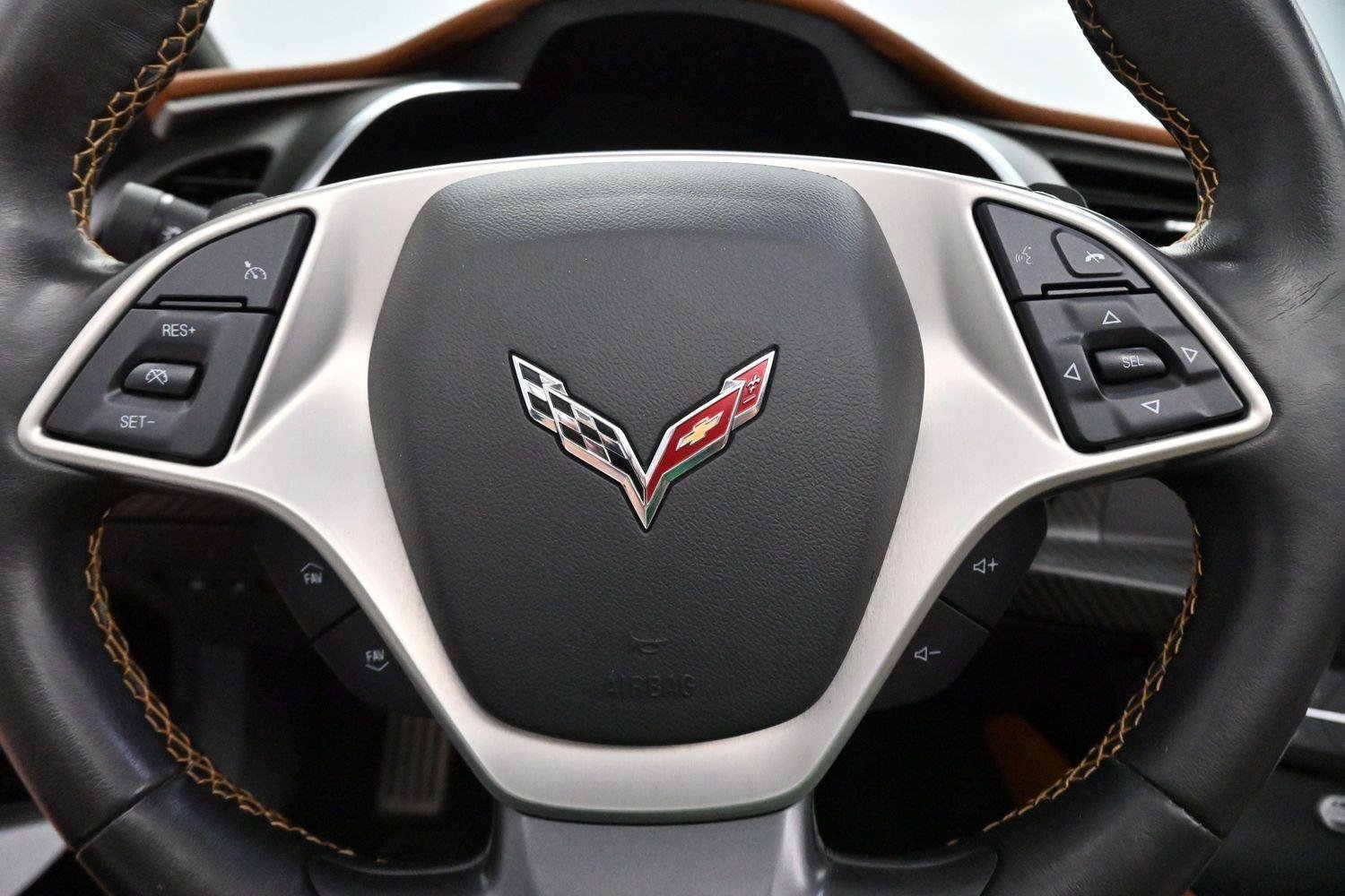 Used 2019 BLACK Chevrolet Grand Sport 2LT image 17