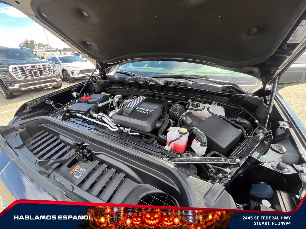 Certified Used 2025 Titanium Rush Metallic GMC Elevation image 22