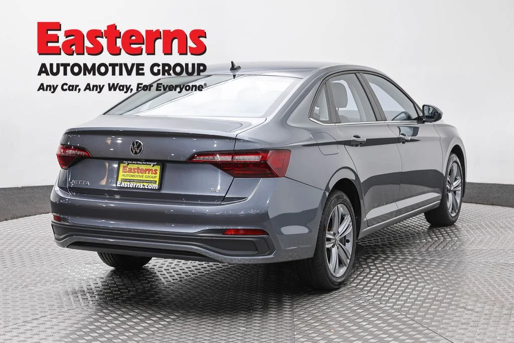 Used 2024 Silver Volkswagen 1.5T SE image 5