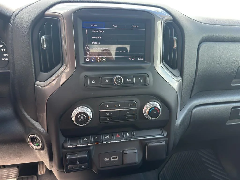 Used 2024 Onyx Black GMC Pro image 4