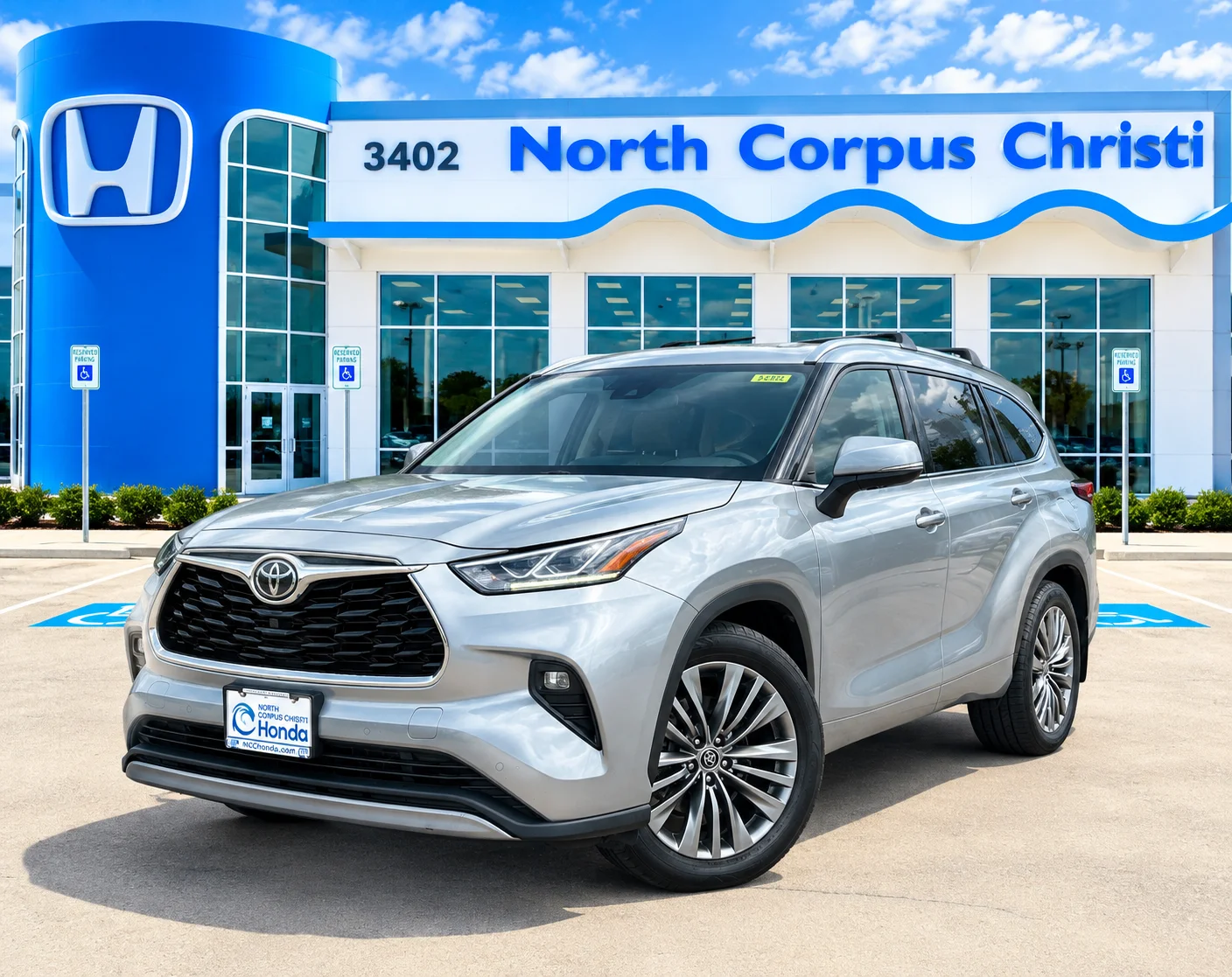 Used 2020 Silver Toyota Platinum image 1
