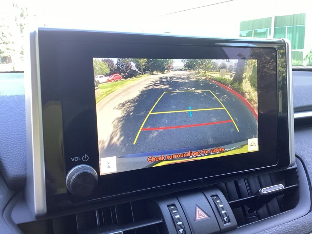 Certified Used 2025 Silver Toyota XLE Premium image 15