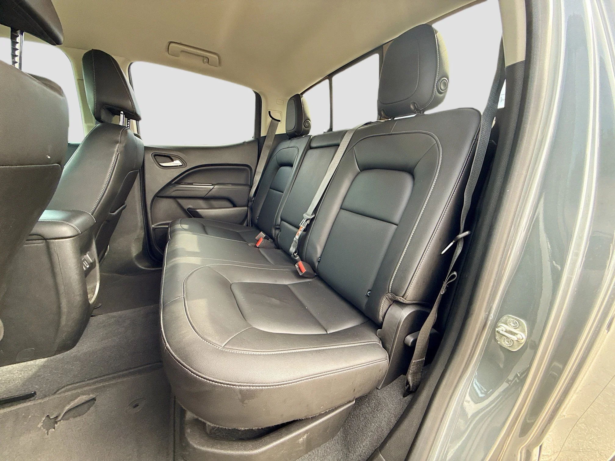 Used 2019 Satin Steel Metallic GMC 2WD SLT image 19