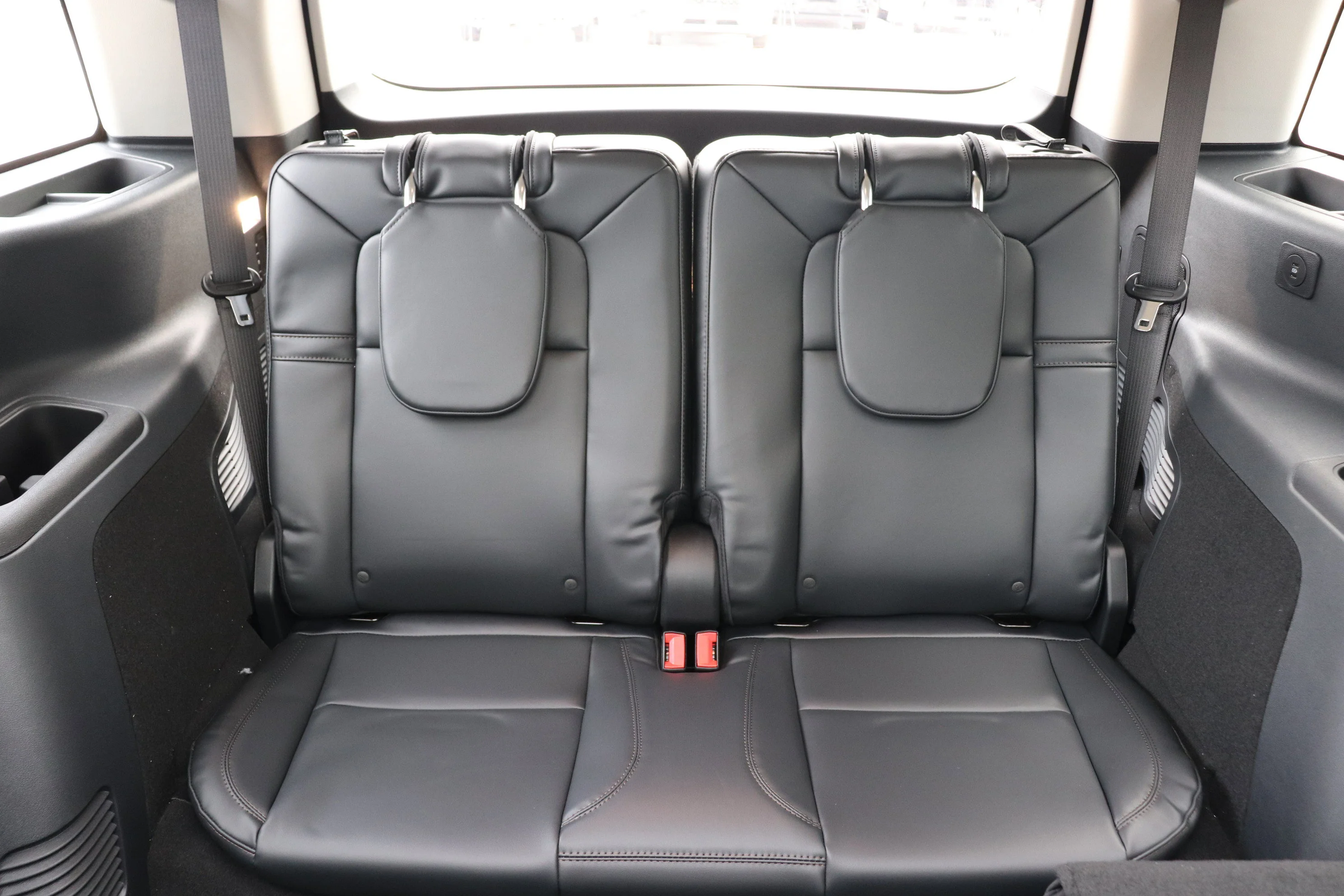 New 2026 INFINITE BLACK MET CC Lincoln Premiere image 9