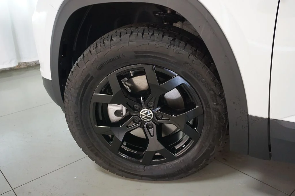 New 2026 Opal White Volkswagen 2.0T Peak Edition image 34
