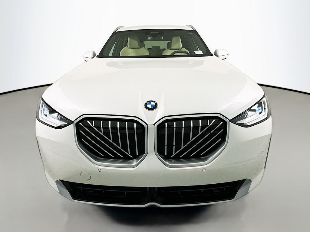 New 2026 Mineral White Metallic BMW 30 xDrive image 2