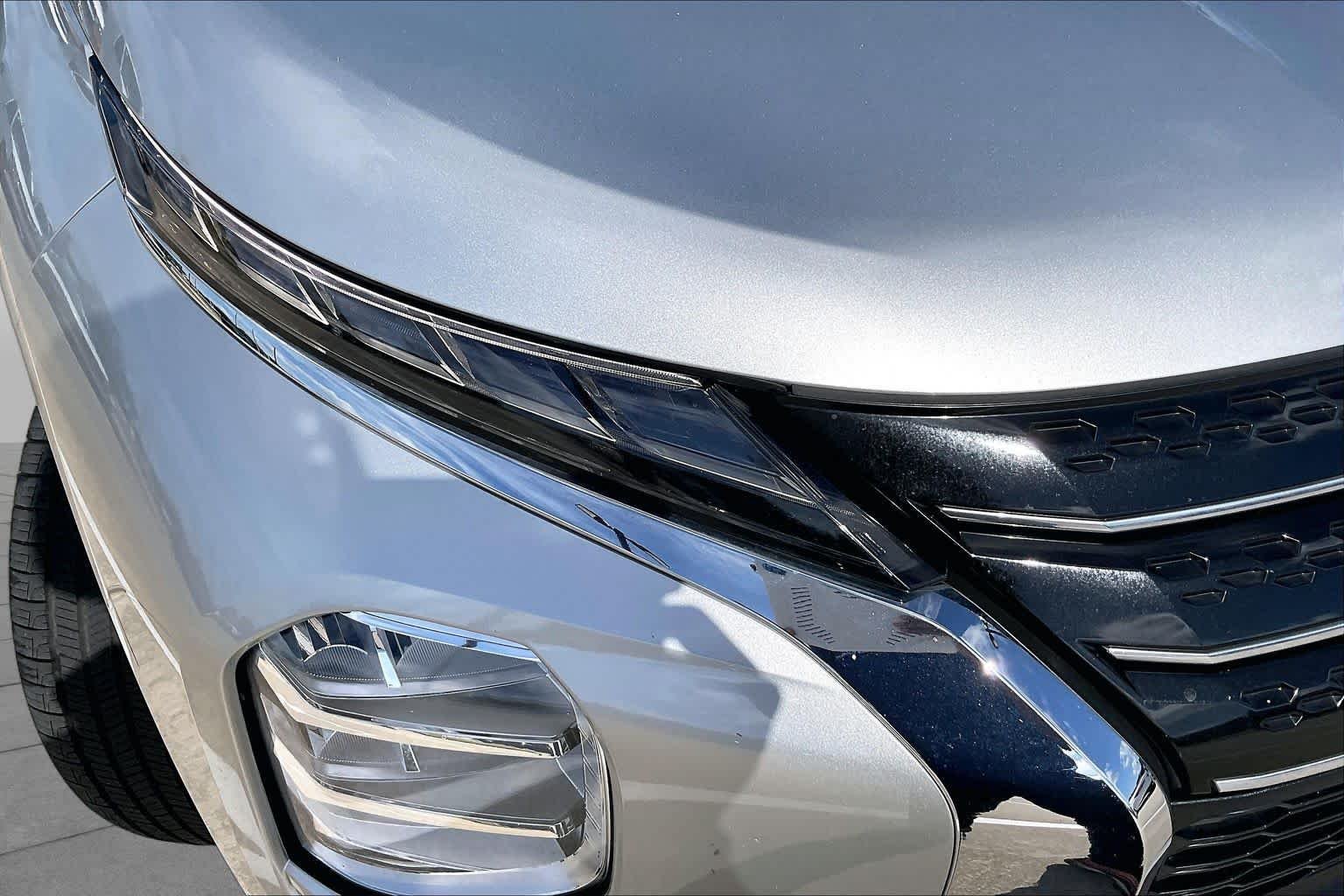 Used 2023 Alloy Silver Metallic Mitsubishi ES image 51