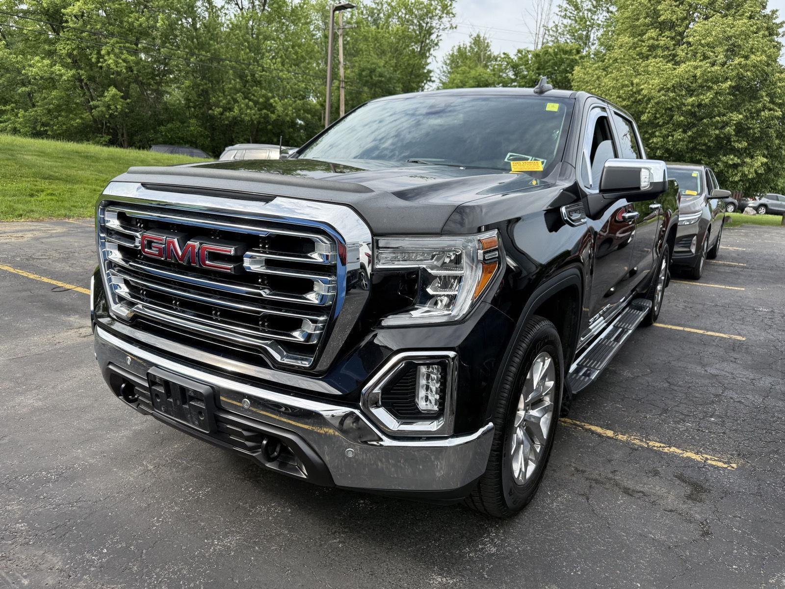 Used 2021 Onyx Black GMC SLT image 2