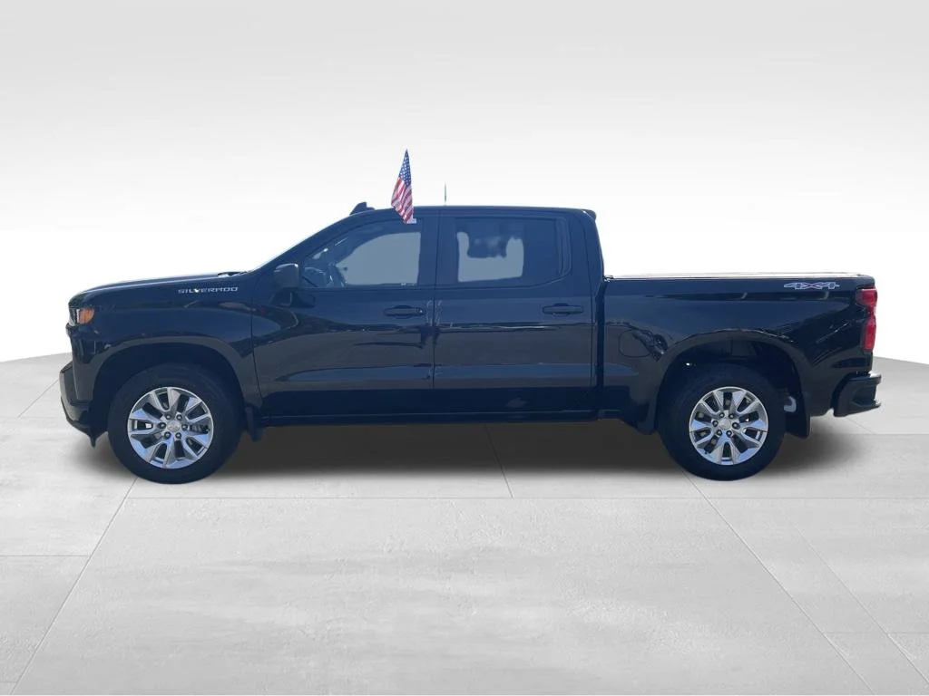 Used 2020 Black Chevrolet Custom image 2