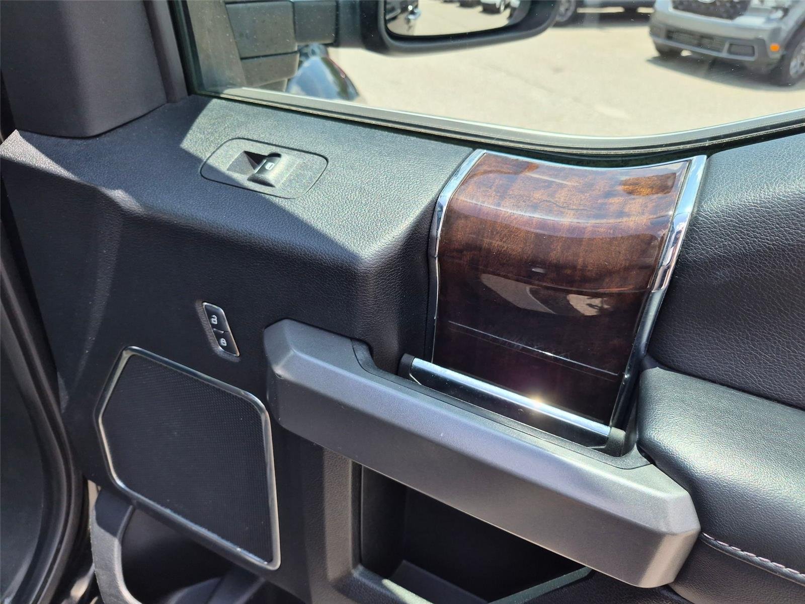 Used 2017 Shadow Black Ford Platinum image 33