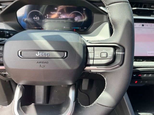 New 2026 Hydro Blue Pearlcoat Jeep Laredo image 28
