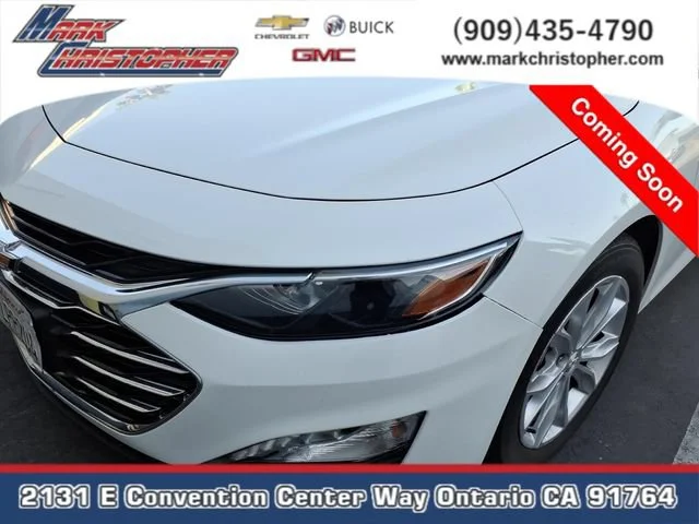 Used 2024 Summit White Chevrolet 1LT image 2