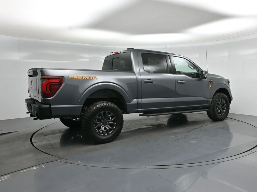 New 2026 Carbonized Gray Metallic Ford Tremor image 26