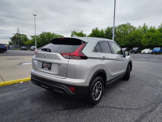 New 2026 Gray Mitsubishi ES image 7