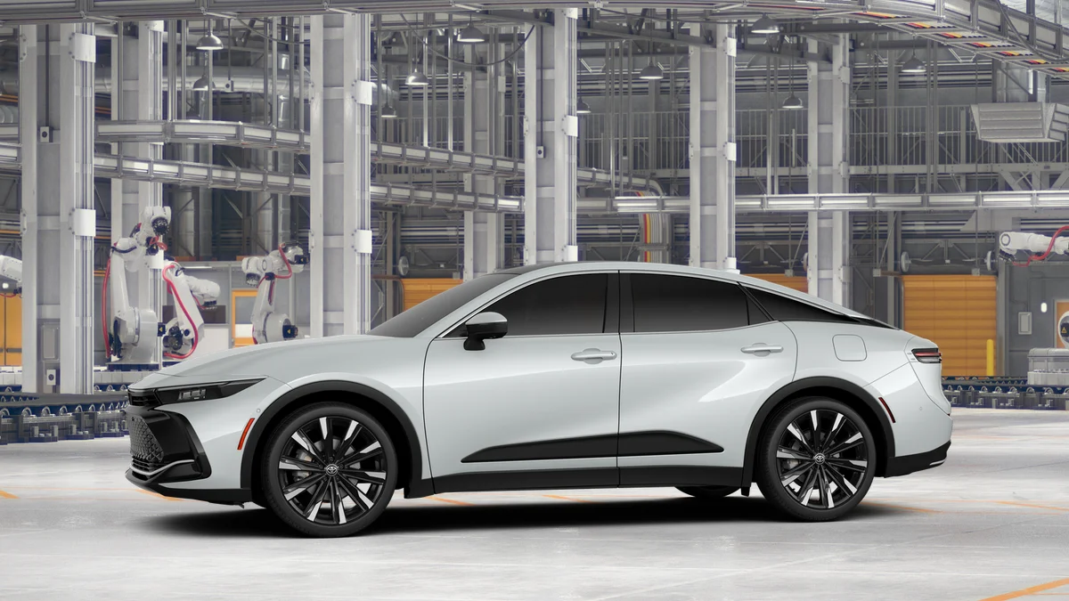 New 2026 Oxygen White Toyota Platinum image 3