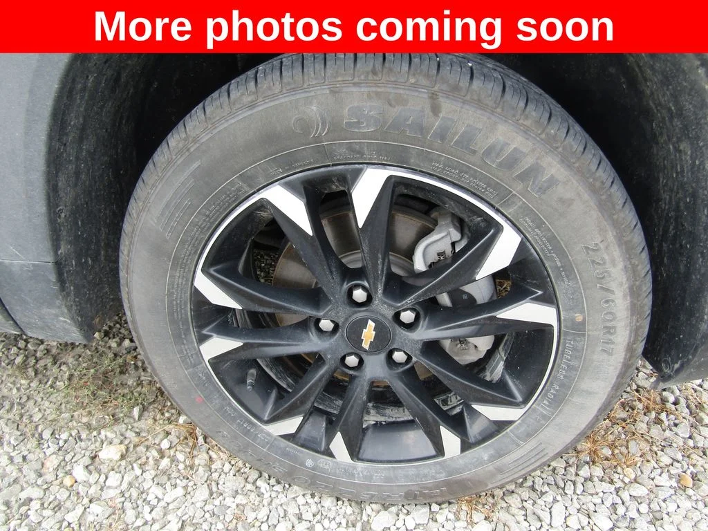 Used 2023 Blue Chevrolet LT image 9