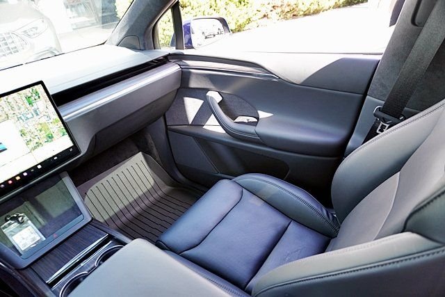 Used 2023 Blue Tesla Base image 22