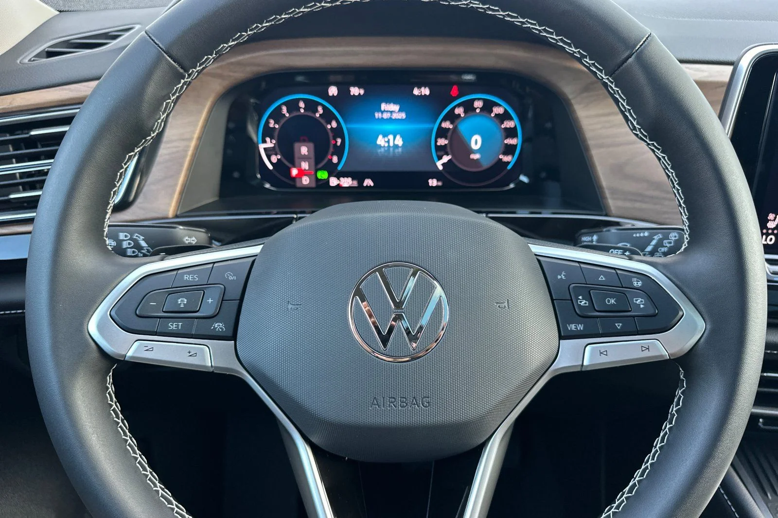 New 2026 Silver Volkswagen 2.0T SE w/Technology image 22