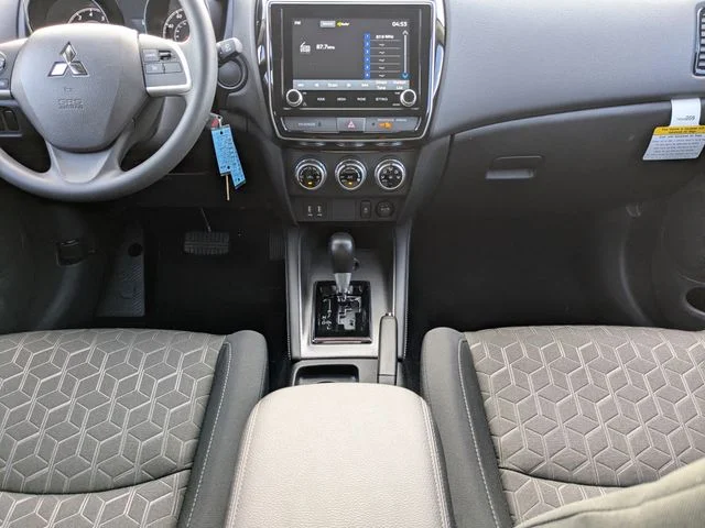 New 2026 Black Mitsubishi ES image 16