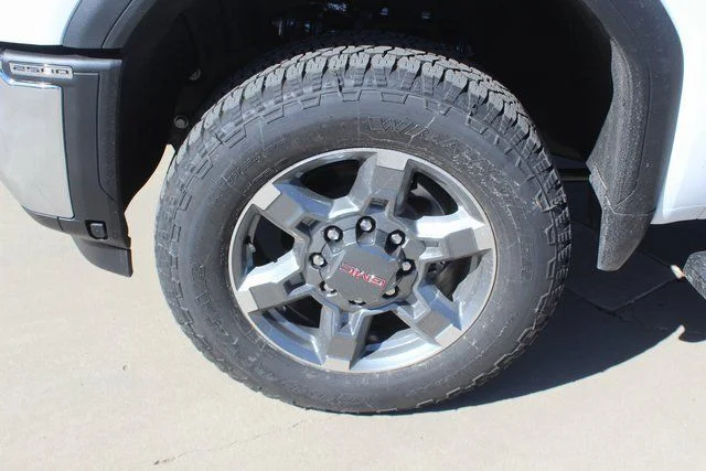 New 2026 White GMC SLT image 7
